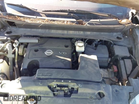 ✅ 2013 Nissan Pathfinder SV • VIN: 5N1AR2MM2DC663332 • Lot: 43617121. Wystawiony na IAAI z przebiegiem 195 370 mil. Bezpłatny archiwum sprzedaży aukcyjnych z USA i szczegółowy raport historii pojazdu na DreamBid. Zdjęcie 10.