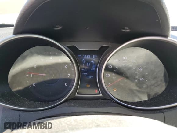 ✅ 2016 Hyundai Veloster • VIN: KMHTC6AD4GU277239 • Lot: 46467565. Wystawiony na Copart z przebiegiem 122 613 mil. Bezpłatny archiwum sprzedaży aukcyjnych z USA i szczegółowy raport historii pojazdu na DreamBid. Zdjęcie 9.