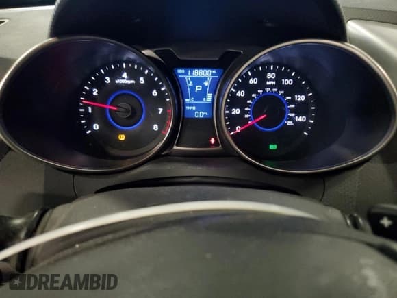 ✅ 2016 Hyundai Veloster • VIN: KMHTC6AD7GU291796 • Lot: 82981604. Wystawiony na Copart z przebiegiem 118 800 mil. Bezpłatny archiwum sprzedaży aukcyjnych z USA i szczegółowy raport historii pojazdu na DreamBid. Zdjęcie 9.