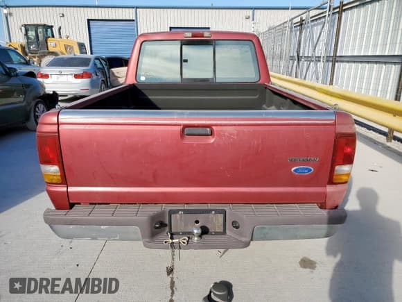 ✅ 1996 Ford Ranger XL • VIN: 1FTCR14A7TPB45771 • Лот: 86209005. Опубликован ранее на Copart с пробегом 199 542 миль. Бесплатный доступ к архиву аукционных продаж из США и подробный отчёт об истории автомобиля на DreamBid. Изображение 6.