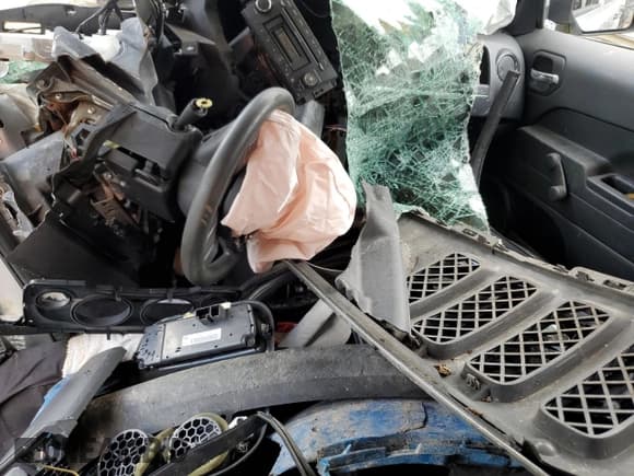 ✅ 2011 Jeep Patriot Latitude • VIN: 1J4NT1GA0BD146406 • Lot: 72764294. Wystawiony na Copart z przebiegiem Nie podano. Bezpłatny archiwum sprzedaży aukcyjnych z USA i szczegółowy raport historii pojazdu na DreamBid. Zdjęcie 8.