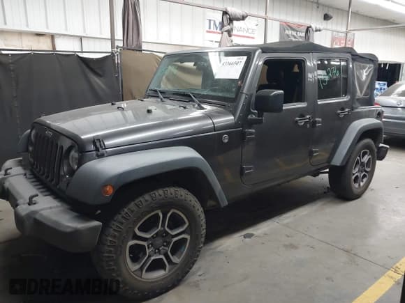 ✅ 2018 Jeep Wrangler Unlimited Sport S • VIN: 1C4HJWDG6JL923321 • Лот: 43366507. Опубликован ранее на IAAI с пробегом 98 192 миль. Бесплатный доступ к архиву аукционных продаж из США и подробный отчёт об истории автомобиля на DreamBid. Изображение 14.