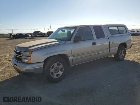 ✅ 2006 Chevrolet Silverado 1500 LT1 • VIN: 1GCEC19T26Z186189 • Лот: 78076444. Опубликован ранее на Copart с пробегом 249 132 миль. Бесплатный доступ к архиву аукционных продаж из США и подробный отчёт об истории автомобиля на DreamBid. Изображение 1.