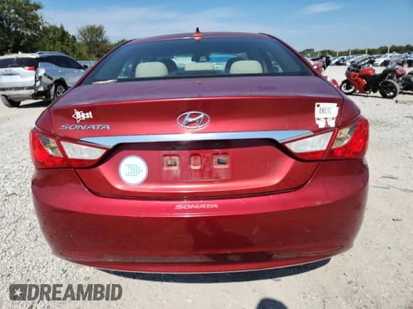 2013 Hyundai Sonata GLS z VIN 5NPEB4AC0DH574817, wystawiony jako Copart lot #85705465 z przebiegiem 246 336 mil mil oraz Czysty tytuł • Clean title. Historia ofert i sprzedaży dostępna na DreamBid. Obrazek 6.