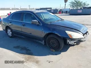 ✅ 2007 Honda Accord LX • VIN: JHMCM56477C025557 • Lot: 43492291. Listed on IAAI with 217,798 mi. Free auction sales archive from the USA and detailed vehicle history report at DreamBid. Image 1.