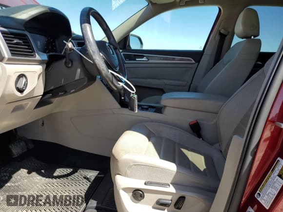 ✅ 2018 Volkswagen Atlas SEL Premium • VIN: 1V2NR2CA0JC563320 • Lot: 53713305. Listed on Copart with 78,487 mi. Free auction sales archive from the USA and detailed vehicle history report at DreamBid. Image 7.