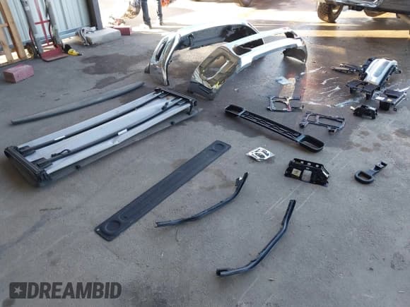 ✅ 2021 Ram 2500 Laramie • VIN: 3C6UR5FJ7MG553175 • Lot: 43573065. Listed on IAAI with 49,448 mi. Free auction sales archive from the USA and detailed vehicle history report at DreamBid. Image 12.