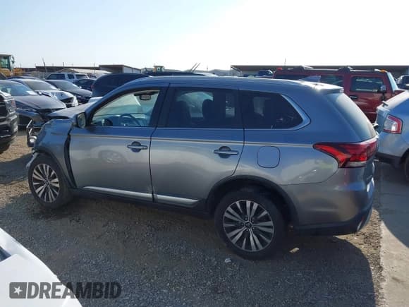 ✅ 2020 Mitsubishi Outlander SE • VIN: JA4AD3A32LZ019825 • Lot: 43505095. Listed on IAAI with 72,022 mi. Free auction sales archive from the USA and detailed vehicle history report at DreamBid. Image 14.