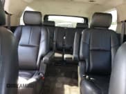 ✅ 2013 Chevrolet Suburban LT • VIN: 1GNSCJE09DR348922 • Lot: 74972334. Wystawiony na Copart z przebiegiem 108 275 mil. Bezpłatny archiwum sprzedaży aukcyjnych z USA i szczegółowy raport historii pojazdu na DreamBid. Zdjęcie 10.