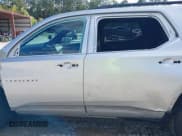 ✅ 2022 Chevrolet Traverse LT Cloth • VIN: 1GNEVGKW2NJ124507 • Lot: 43565965. Listed on IAAI with 137,893 mi. Free auction sales archive from the USA and detailed vehicle history report at DreamBid. Image 15.