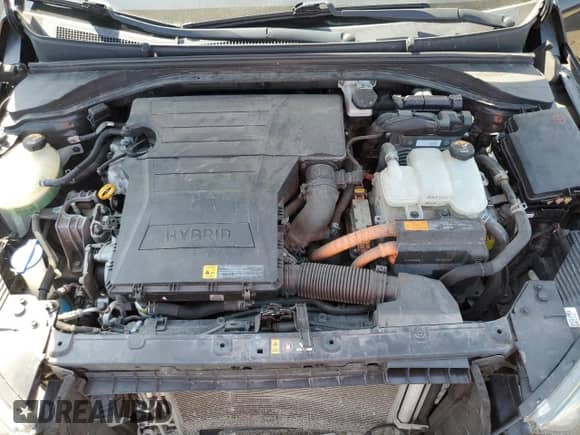 2017 Hyundai Ioniq Limited с VIN KMHC85LCXHU049585, выставлен на аукционе Copart как лот 61270164 с пробегом 171 863 миль миль и На запчасти • Non repairable. История ставок и продаж доступна на DreamBid. Изображение 11.