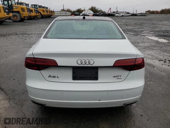 ✅ 2017 Audi A8 Sport • VIN: WAU43AFD4HN004010 • Lot: 86876745. Wystawiony na Copart z przebiegiem 118 261 mil. Bezpłatny archiwum sprzedaży aukcyjnych z USA i szczegółowy raport historii pojazdu na DreamBid. Zdjęcie 6.