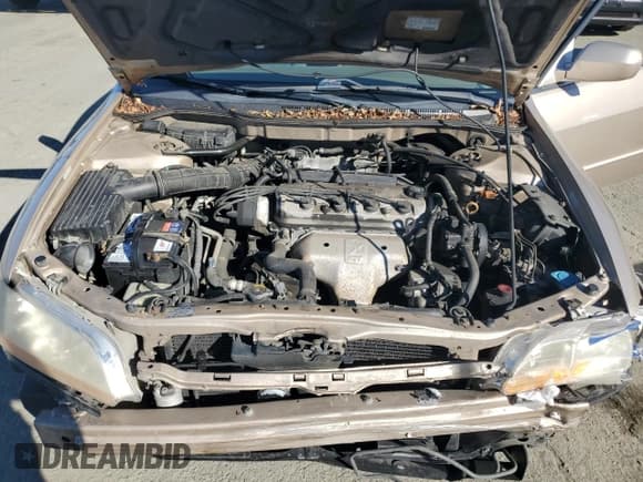 ✅ 2000 Honda Accord EX • VIN: 1HGCG5659YA109203 • Lot: 86603275. Listed on Copart with 249,288 mi. Free auction sales archive from the USA and detailed vehicle history report at DreamBid. Image 11.