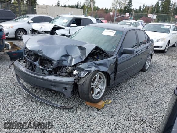 ✅ 2002 BMW 3 Series 325xi • VIN: WBAEU33412PF64275 • Lot: 41999821. Listed on IAAI with 171,348 mi. Free auction sales archive from the USA and detailed vehicle history report at DreamBid. Image 2.