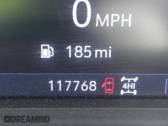 ✅ 2020 Chevrolet Silverado 1500 RST • VIN: 3GCUYEED2LG129800 • Lot: 42232131. Wystawiony na IAAI z przebiegiem 117 768 mil. Bezpłatny archiwum sprzedaży aukcyjnych z USA i szczegółowy raport historii pojazdu na DreamBid. Zdjęcie 12.