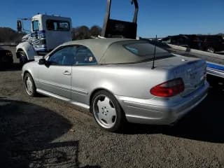 ✅ 2002 Mercedes-Benz CLK 320/430 • VIN: WDBLK70G62T102674 • Lot: 79359084. Wystawiony na Copart z przebiegiem 47 390 mil. Bezpłatny archiwum sprzedaży aukcyjnych z USA i szczegółowy raport historii pojazdu na DreamBid. Zdjęcie 2.