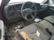 ✅ 2005 Chevrolet Silverado 2500HD Work Truck • VIN: 1GCHC24U05E327995 • Лот: 56559555. Опубликован ранее на Copart с пробегом 244 076 миль. Бесплатный доступ к архиву аукционных продаж из США и подробный отчёт об истории автомобиля на DreamBid. Изображение 8.