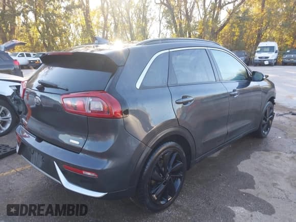 ✅ 2018 Kia Niro EX • VIN: KNDCC3LC7J5160540 • Лот: 43571414. Опубликован ранее на IAAI с пробегом 136 499 миль. Бесплатный доступ к архиву аукционных продаж из США и подробный отчёт об истории автомобиля на DreamBid. Изображение 4.