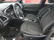 ✅ 2013 Dodge Avenger SXT • VIN: 1C3CDZCB7DN568410 • Lot: 42318385. Wystawiony na Copart z przebiegiem 152 706 mil. Bezpłatny archiwum sprzedaży aukcyjnych z USA i szczegółowy raport historii pojazdu na DreamBid. Zdjęcie 7.