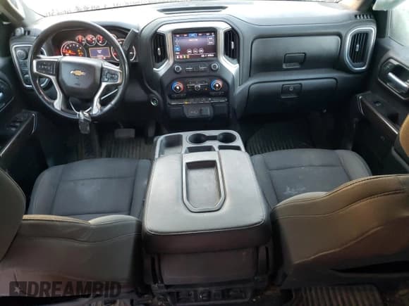 ✅ 2020 Chevrolet Silverado 1500 LT • VIN: 3GCUYDED1LG334888 • Lot: 82415015. Listed on Copart with 132,818 mi. Free auction sales archive from the USA and detailed vehicle history report at DreamBid. Image 8.