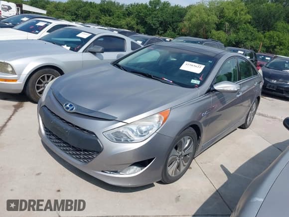 ✅ 2014 Hyundai Sonata Limited • VIN: KMHEC4A49EA106885 • Lot: 42503622. Wystawiony na IAAI z przebiegiem 141 200 mil. Bezpłatny archiwum sprzedaży aukcyjnych z USA i szczegółowy raport historii pojazdu na DreamBid. Zdjęcie 2.