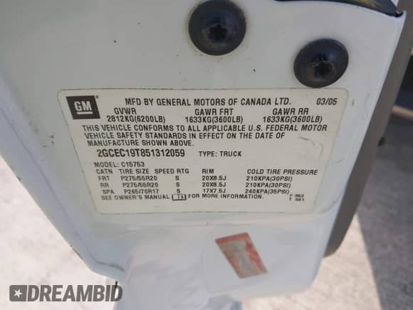 ✅ 2005 Chevrolet Silverado 1500 LS • VIN: 2GCEC19T851312059 • Lot: 42038341. Wystawiony na IAAI z przebiegiem 223 642 mil mil. Skorzystaj z bezpłatnego archiwum sprzedaży aukcyjnych z USA i zobacz szczegółowy raport historii pojazdu na DreamBid. Zdjęcie 9.