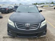 ✅ 2011 Toyota Camry LE • VIN: 4T1BK3EK7BU117953 • Lot: 70860485. Wystawiony na Copart z przebiegiem Nie podano. Bezpłatny archiwum sprzedaży aukcyjnych z USA i szczegółowy raport historii pojazdu na DreamBid. Zdjęcie 5.