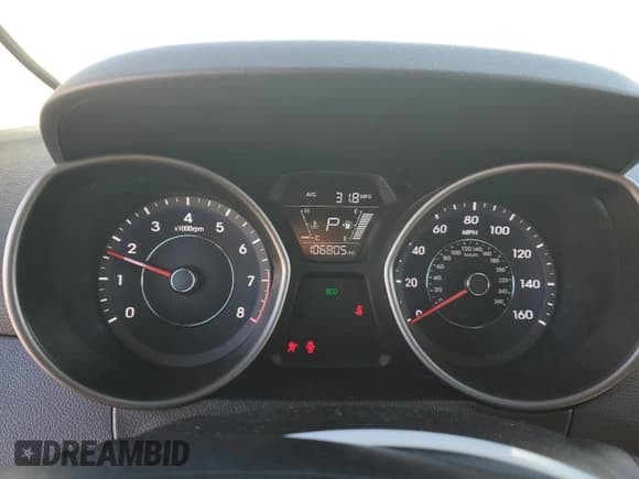 ✅ 2014 Hyundai Elantra Limited • VIN: 5NPDH4AE8EH478804 • Lot: 82603725. Listed on Copart with 106,805 mi. Free auction sales archive from the USA and detailed vehicle history report at DreamBid. Image 9.