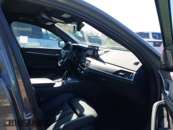 ✅ 2022 BMW 5 Series 530e • VIN: WBA13AG07NCJ51136 • Lot: 42003561. Listed on IAAI with 16,815 mi. Free auction sales archive from the USA and detailed vehicle history report at DreamBid. Image 5.