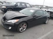 ✅ 2012 Hyundai Genesis Coupe Grand Touring • VIN: KMHHU6KH9CU071252 • Lot: 42358871. Wystawiony na IAAI z przebiegiem 92 528 mil. Bezpłatny archiwum sprzedaży aukcyjnych z USA i szczegółowy raport historii pojazdu na DreamBid. Zdjęcie 2.