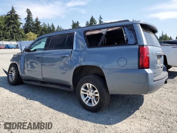 ✅ 2016 Chevrolet Suburban LS • VIN: 1GNSKGKC7GR329682 • Lot: 65652314. Wystawiony na Copart z przebiegiem Nie podano. Bezpłatny archiwum sprzedaży aukcyjnych z USA i szczegółowy raport historii pojazdu na DreamBid. Zdjęcie 2.
