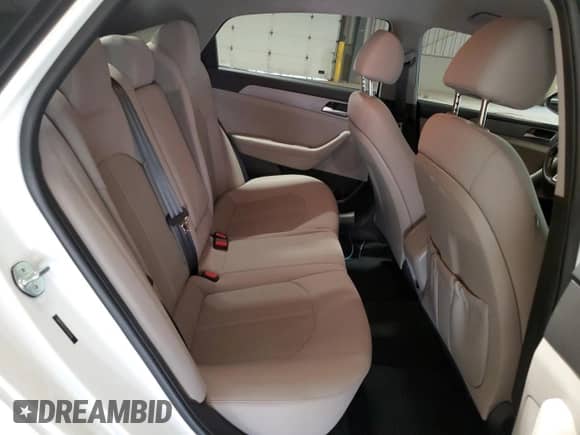 2019 Hyundai Sonata SE z VIN 5NPE24AF6KH820146, wystawiony jako Copart lot #84722465 z przebiegiem 34 224 mil mil oraz Szkoda całkowita • Salvage title. Historia ofert i sprzedaży dostępna na DreamBid. Obrazek 10.