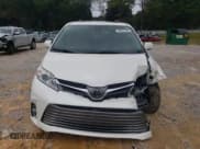 ✅ 2018 Toyota Sienna XLE • VIN: 5TDYZ3DC3JS902221 • Lot: 90647445. Listed on Copart with 101,174 mi. Free auction sales archive from the USA and detailed vehicle history report at DreamBid. Image 5.