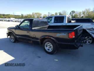 1995 Chevrolet S-10 с VIN 1GCCS1441S8116385, выставлен на аукционе Copart как лот 72081234 с пробегом 127 377 миль миль и На запчасти • Non repairable. История ставок и продаж доступна на DreamBid. Изображение 2.