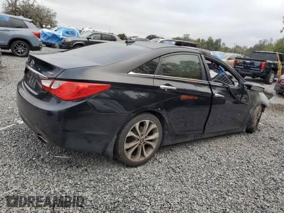 2013 Hyundai Sonata SE with VIN 5NPEC4ABXDH796138, listed as a Copart auction lot 85908115 with Not provided miles and Salvage title. Bid and sale history available at DreamBid. Image 3.