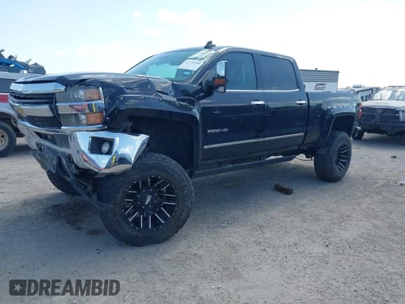 ✅ 2015 Chevrolet Silverado 2500HD LTZ • VIN: 1GC1KWE81FF510217 • Lot: 42779386. Listed on IAAI with Not provided. Free auction sales archive from the USA and detailed vehicle history report at DreamBid. Image 2.