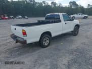 ✅ 2001 Toyota Tundra • VIN: 5TBJN32171S212866 • Lot: 42619640. Wystawiony na IAAI z przebiegiem 357 164 mil. Bezpłatny archiwum sprzedaży aukcyjnych z USA i szczegółowy raport historii pojazdu na DreamBid. Zdjęcie 4.