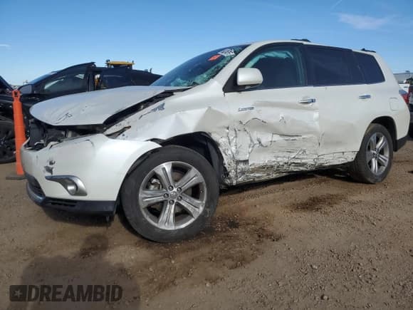 ✅ 2013 Toyota Highlander Limited • VIN: 5TDDK3EHXDS186712 • Lot: 92246175. Listed on Copart with 169,368 mi. Free auction sales archive from the USA and detailed vehicle history report at DreamBid. Image 1.