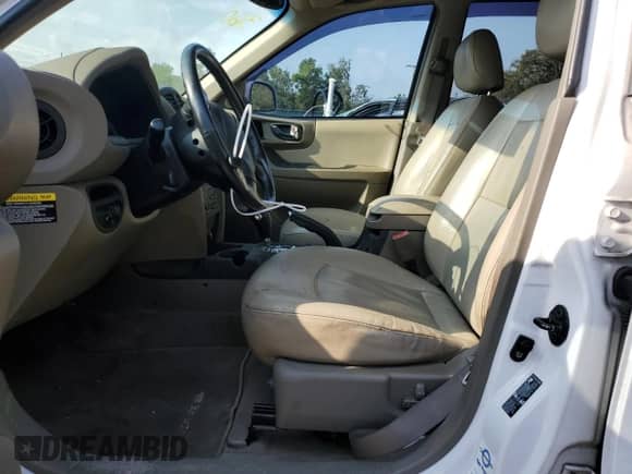 2005 Hyundai Santa Fe GLS с VIN KM8SC13EX5U870637, выставлен на аукционе Copart как лот 50283575 с пробегом 135 060 миль миль и Списание • Salvage title. История ставок и продаж доступна на DreamBid. Изображение 7.