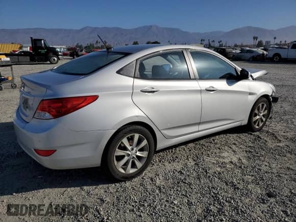 2013 Hyundai Accent GLS с VIN KMHCU4AE7DU440696, выставлен на аукционе Copart как лот 85887415 с пробегом 165 396 миль миль и Списание • Salvage title. История ставок и продаж доступна на DreamBid. Изображение 3.