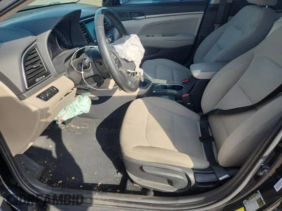 2017 Hyundai Elantra SE с VIN KMHD84LF4HU227872, выставлен на аукционе Copart как лот 87090445 с пробегом 103 103 миль миль и Списание • Salvage title. История ставок и продаж доступна на DreamBid. Изображение 7.