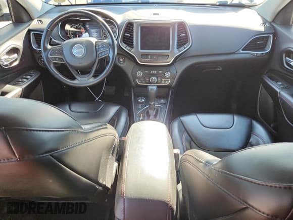 ✅ 2020 Jeep Cherokee Trailhawk • VIN: 1C4PJMBX4LD641288 • Lot: 85171585. Listed on Copart with 36,975 mi. Free auction sales archive from the USA and detailed vehicle history report at DreamBid. Image 8.