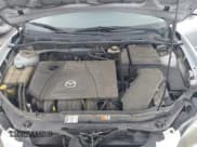 ✅ 2005 Mazda 3 i • VIN: JM1BK12F051287528 • Lot: 40715951. Wystawiony na IAAI z przebiegiem 224 958 mil. Bezpłatny archiwum sprzedaży aukcyjnych z USA i szczegółowy raport historii pojazdu na DreamBid. Zdjęcie 10.