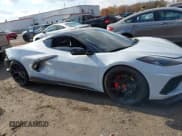 ✅ 2023 Chevrolet Corvette 2LT • VIN: 1G1YB2D46P5100292 • Lot: 43596131. Wystawiony na IAAI z przebiegiem 17 195 mil. Bezpłatny archiwum sprzedaży aukcyjnych z USA i szczegółowy raport historii pojazdu na DreamBid. Zdjęcie 13.