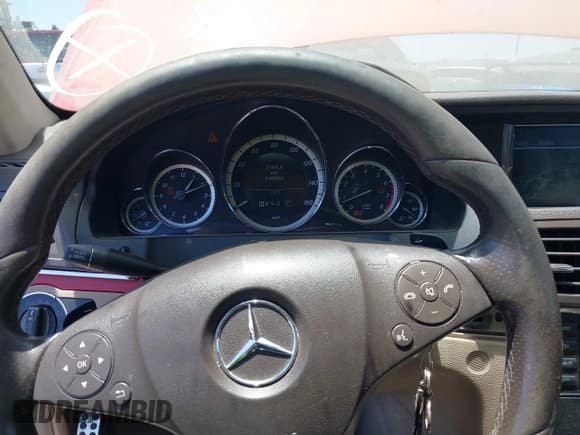 ✅ 2010 Mercedes-Benz E 350 • VIN: WDDKJ5GB4AF015776 • Lot: 42650318. Wystawiony na IAAI z przebiegiem 118 982 mil. Bezpłatny archiwum sprzedaży aukcyjnych z USA i szczegółowy raport historii pojazdu na DreamBid. Zdjęcie 7.