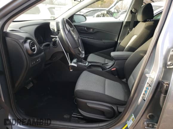 2020 Hyundai Kona SEL with VIN KM8K22AA8LU410091, listed as a Copart auction lot 71687962 with 39,990 mi miles and . Bid and sale history available at DreamBid. Image 7.