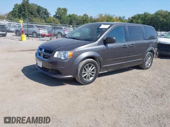 ✅ 2015 Dodge Grand Caravan American Value • VIN: 2C4RDGBG7FR690309 • Lot: 43380327. Wystawiony na IAAI z przebiegiem 139 193 mil. Bezpłatny archiwum sprzedaży aukcyjnych z USA i szczegółowy raport historii pojazdu na DreamBid. Zdjęcie 18.