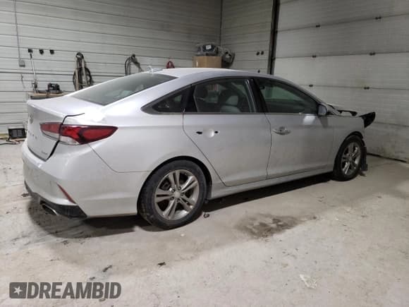 ✅ 2018 Hyundai Sonata Limited • VIN: 5NPE34AF6JH654920 • Lot: 71450082. Listed on Copart with 52,579 mi. Free auction sales archive from the USA and detailed vehicle history report at DreamBid. Image 3.