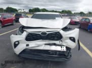 ✅ 2020 Toyota Highlander LE • VIN: 5TDZZRAH6LS023502 • Lot: 43212294. Listed on IAAI with 85,116 mi. Free auction sales archive from the USA and detailed vehicle history report at DreamBid. Image 12.