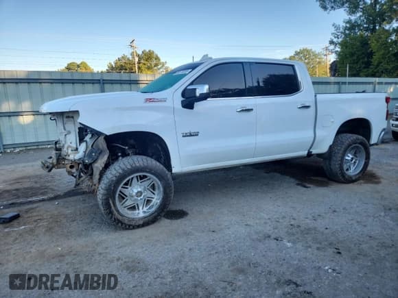 ✅ 2019 Chevrolet Silverado 1500 LTZ • VIN: 1GCUYGED7KZ108371 • Lot: 86173205. Wystawiony na Copart z przebiegiem 170 447 mil. Bezpłatny archiwum sprzedaży aukcyjnych z USA i szczegółowy raport historii pojazdu na DreamBid. Zdjęcie 1.